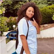 Prof d'anglais donne des cours de soutien scolaire aux enfants allant de la primaire au collège